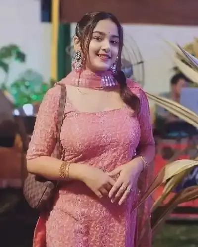 Call Girls Vedasandur Cash On Delivery